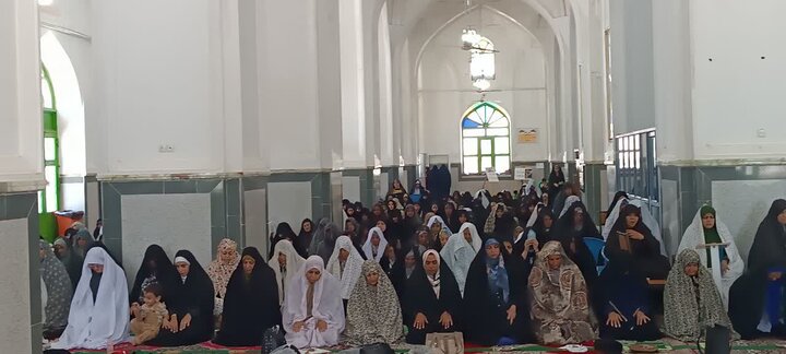 تصاویر/ اقامه نمازجمعه شهر بردسیر
