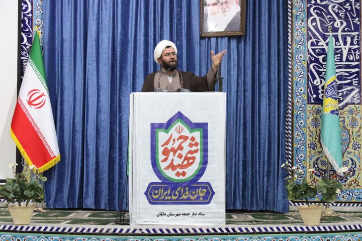 تصاویر/ آیین عبادی سیاسی نماز جمعه دلگان