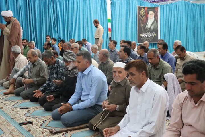 تصاویر/ اقامه نمازجمعه شهر قلعه گنج