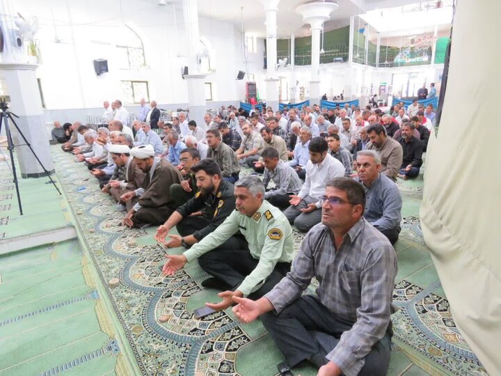 تصاویر/ اقامه نمازجمعه امین‌شهر