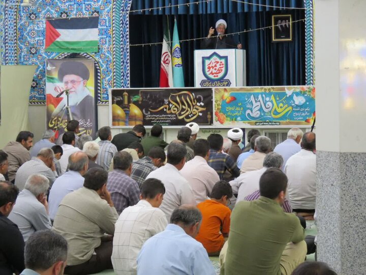 تصاویر/ اقامه نمازجمعه امین‌شهر
