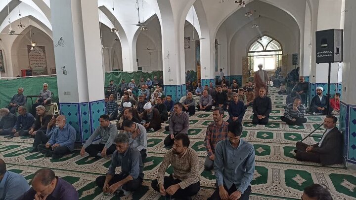تصاویر/نماز عبادی سیاسی جمعه بخش کویرات