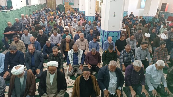 تصاویر/نماز عبادی سیاسی جمعه بخش کویرات