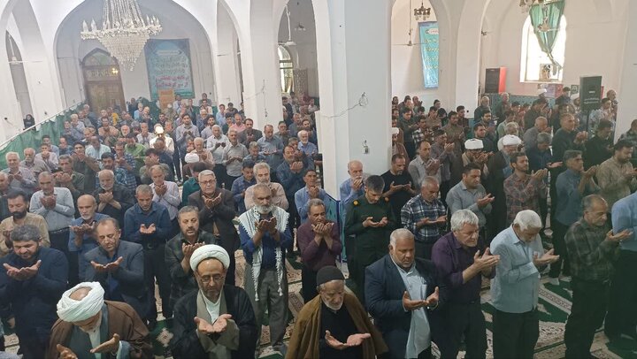 تصاویر/نماز عبادی سیاسی جمعه بخش کویرات
