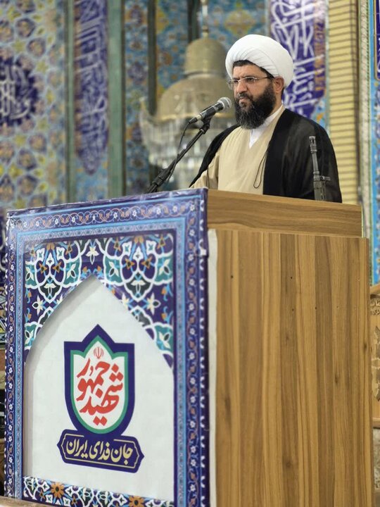 تصاویر/ اقامه نماز جمعه در پاکدشت