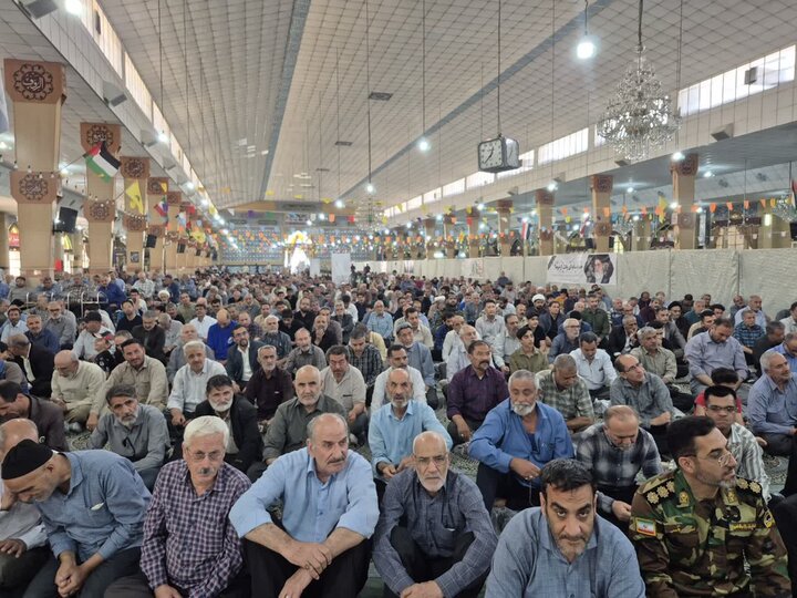تصاویر/ اقامه نماز جمعه در پاکدشت