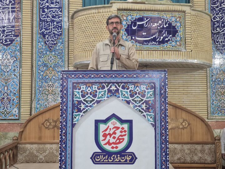 تصاویر/ اقامه نماز جمعه در پاکدشت
