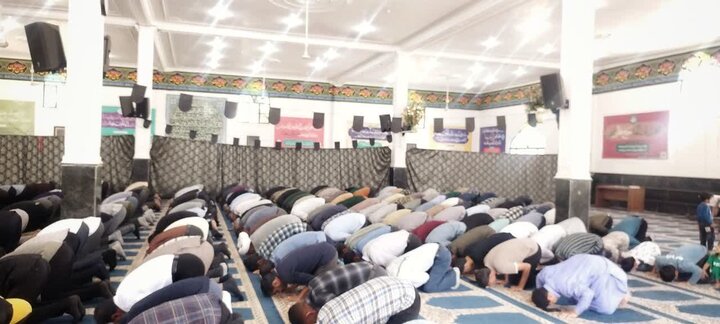 تصاویر/ اقامه نمازجمعه شهر نرماشیر