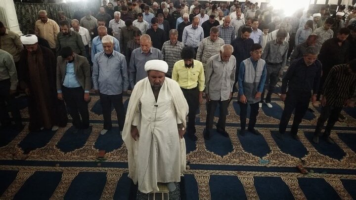 تصاویر/ اقامه نمازجمعه شهر نرماشیر