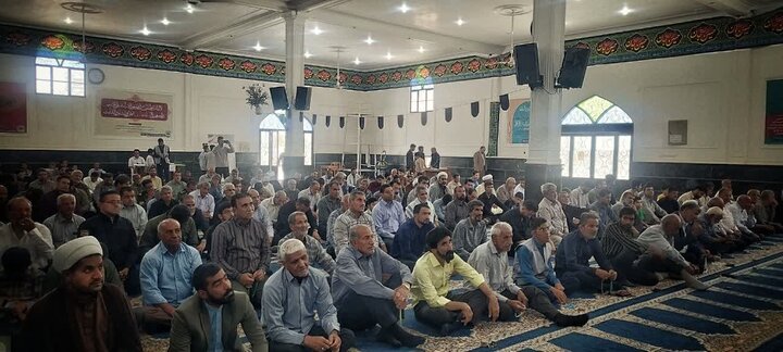 تصاویر/ اقامه نمازجمعه شهر نرماشیر