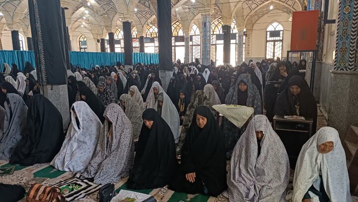تصاویر/ اقامه نمازجمعه شهر ماهان