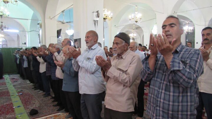 تصاویر/ اقامه نمازجمعه شهر کاظم آباد