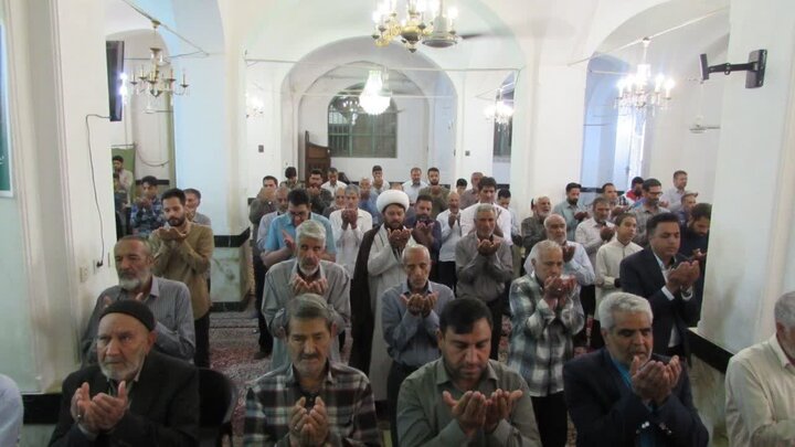 تصاویر/ اقامه نمازجمعه شهر کاظم آباد