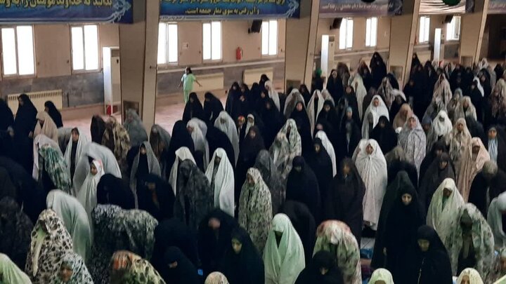 تصاویر/اقامه نماز عبادی سیاسی جمعه در خمین