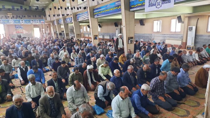 تصاویر/اقامه نماز عبادی سیاسی جمعه در خمین