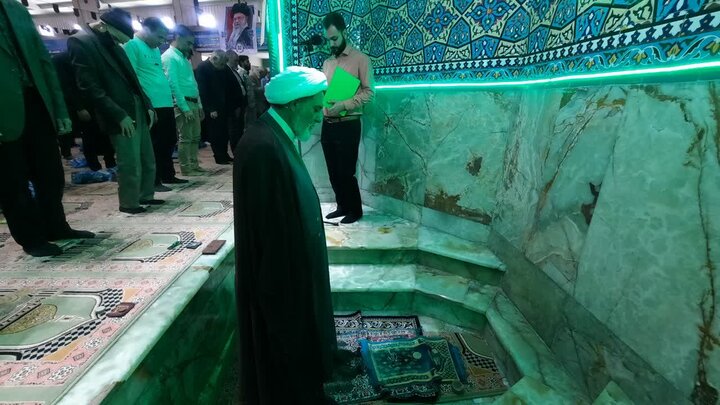 تصاویر/اقامه نماز عبادی سیاسی جمعه در خمین