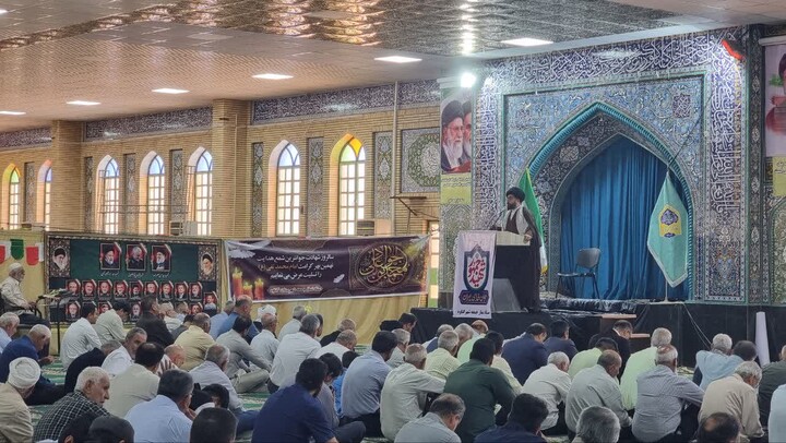 نماز جمعه گناوه به روایت تصویر