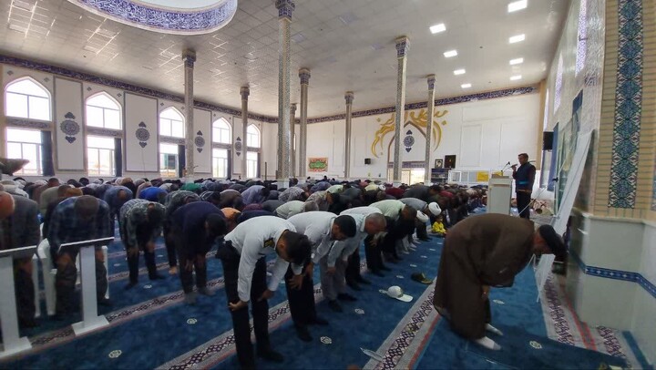 تصاویر| نماز جمعه عبادی سیاسی سربیشه