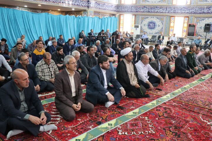 تصاویر/ اقامه نمازجمعه شهر جلفا