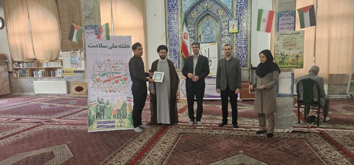 تصاویر/ اقامه نمازجمعه شهر سلطانیه