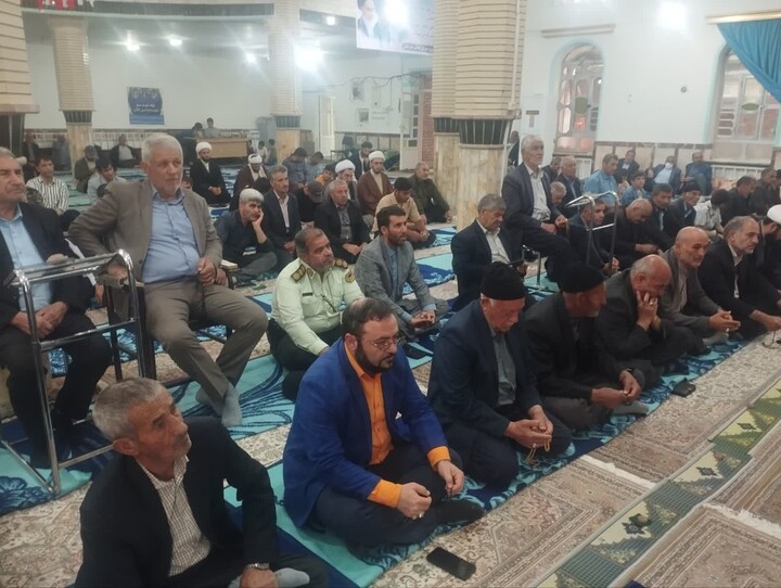 تصاویر/ اقامه نمازجمعه شهر لیلان