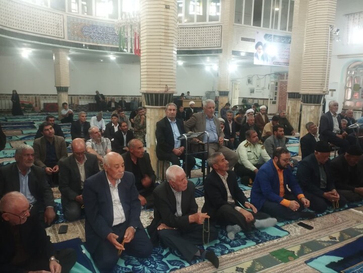تصاویر/ اقامه نمازجمعه شهر لیلان