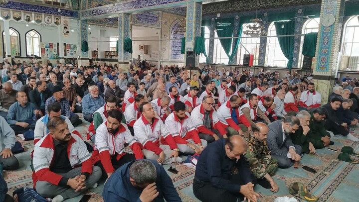 تصاویر/ اقامه نمازجمعه شهر میانه
