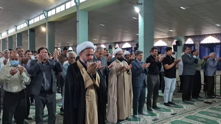 تصاویر/ اقامه نمازجمعه شهر عنبرآباد