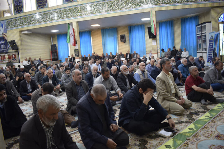 تصاویر/ اقامه نماز جمعه شهرستان بیجار