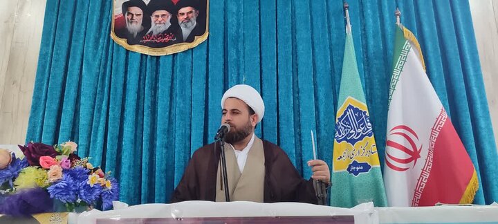 تصاویر/ اقامه نمازجمعه شهر منوجان