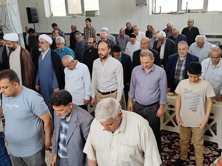 تصاویر/ نمازعبادی سیاسی جمعه قمصر