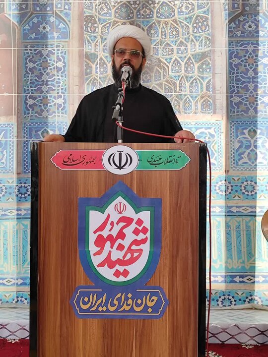 تصاویر/ نمازعبادی سیاسی جمعه قمصر