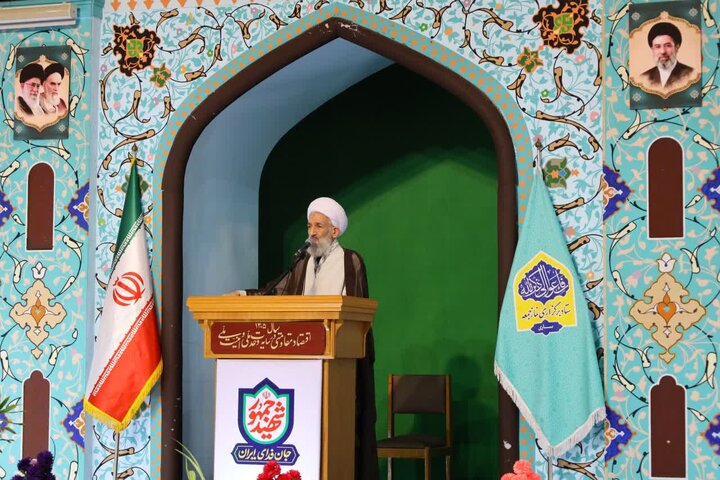 تصاویر/ نماز عبادی سیاسی جمعه در شهرستان ساری