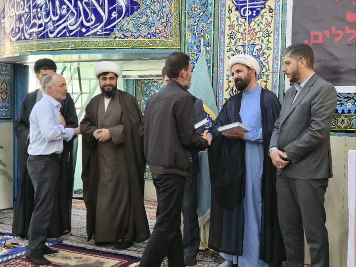تصاویر / اقامه نماز جمعه تویسرکان