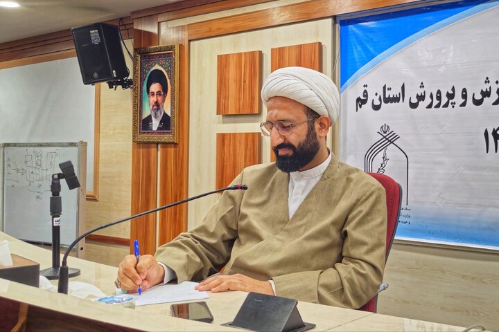 تصاویر/ نشست معاون امور طلاب با طلاب شاغل در آموزش و پرورش