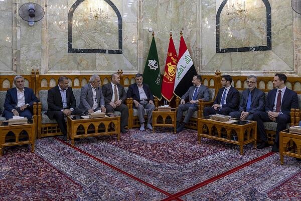 The Italian ambassador to Iraq is honored to visit the Al-Abbas holy shrine
