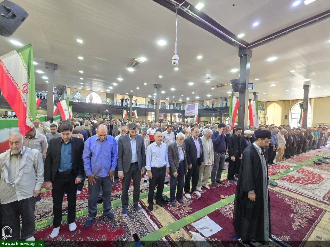 تصاویر / اقامه نماز جمعه تویسرکان