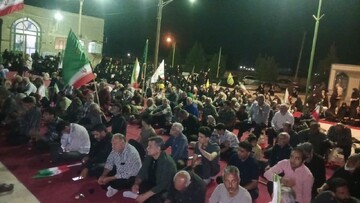 تصاویر/ هفتاد و ششمین شب اجتماع باشکوه مردم نوش آباد در دفاع از وطن