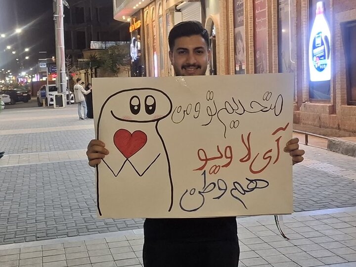 تصاویر | هفتاد و ششمین تجمع شبانه مردم کاشان در چهار راه سلمان فارسی