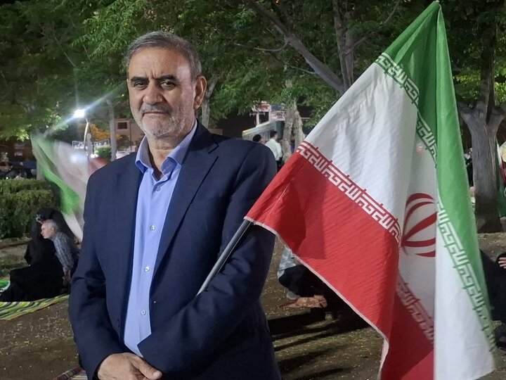 تصاویر | هفتاد و ششمین تجمع شبانه مردم کاشان در چهار راه سلمان فارسی