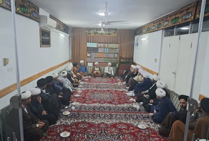 تصاویر/ نشست جامعه روحانیت شهرستان فریدونکنار با حضور نماینده ولی فقیه در مازندران