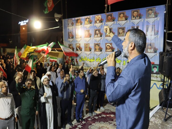 تصاویر/ شکوه حماسه حضور مردم بردستان در میدان