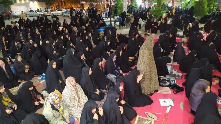 تصاویر / اقامه نماز استغاثه در بهار