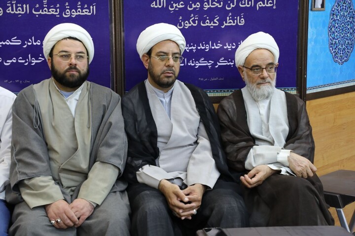 نشست مبلغین یزد با حضور نماینده آیت الله سیستانی