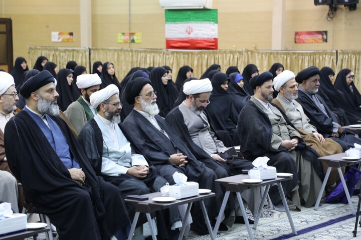 نشست مبلغین یزد با حضور نماینده آیت الله سیستانی