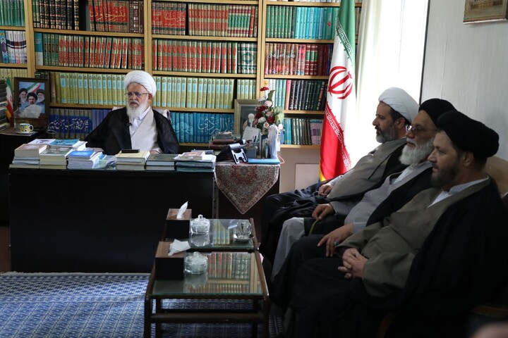 نشست مبلغین یزد با حضور نماینده آیت الله سیستانی