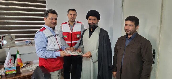 تصاویر/ دیدارهای امروز امام جمعه محمودآباد با فرمانده شهر و مسئولان هلال احمر
