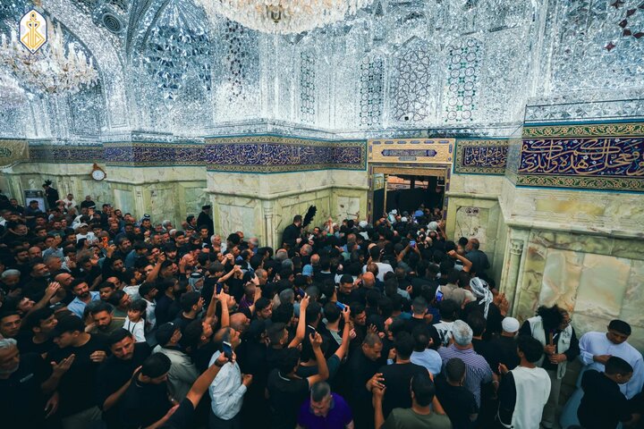 جموع المعزّين تتوافد إلى مرقد الإمام الجواد (عليه السلام) بدموع تفيض وولاء لا يخبو