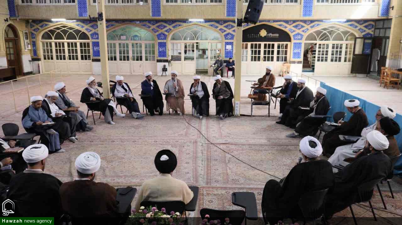 برگزاری نشست هم‌اندیشی با مبلّغان با محوریت بررسی نیازهای تبلیغی و پذیرش حوزه