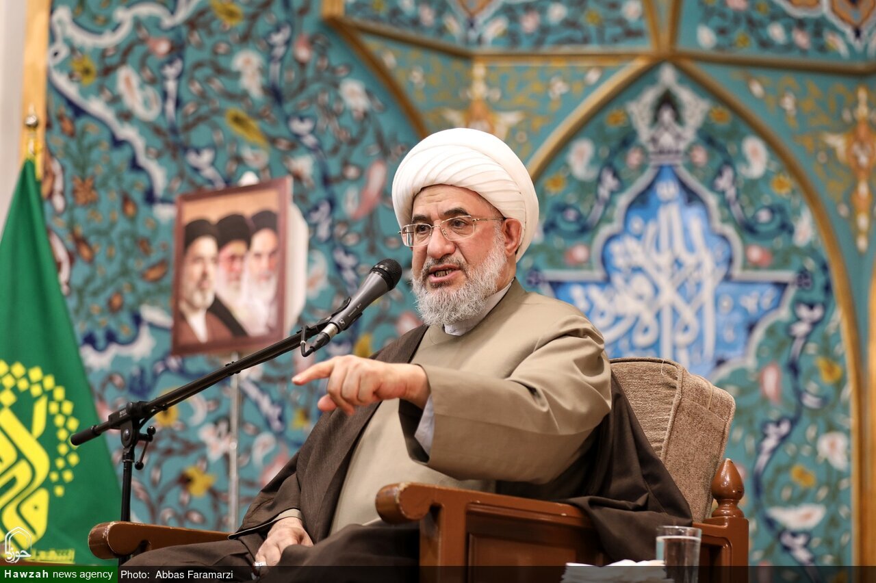 Ayatollah Araki Warns Regional Puppet Rulers: Learn from Saddam’s Fate